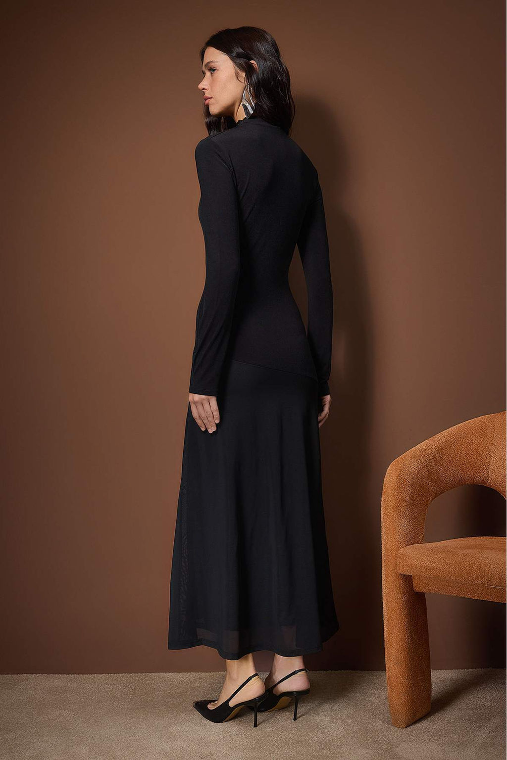 Kahverengi A Kesim/Can Form Tul Garni Detayl? Midi Uzun Kollu Esnek Orme Elbise TWOAW26EL00140 - Trendyolmilla фото 8