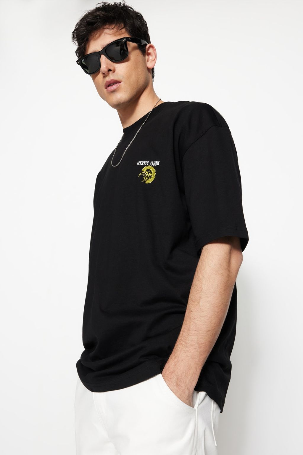 TRENDYOL MAN Ekru Oversize/Genis Kesim K?sa Kol Mistik Bask?l? %100 Pamuklu T-Shirt TMNSS23TS00165 - Trendyolmilla фото 14