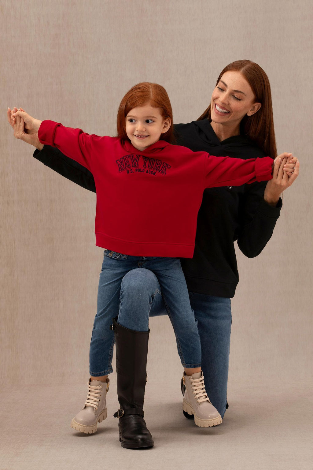 U. S. Polo Assn Красная толстовка с капюшоном для девочки - U.s. polo assn фото 4