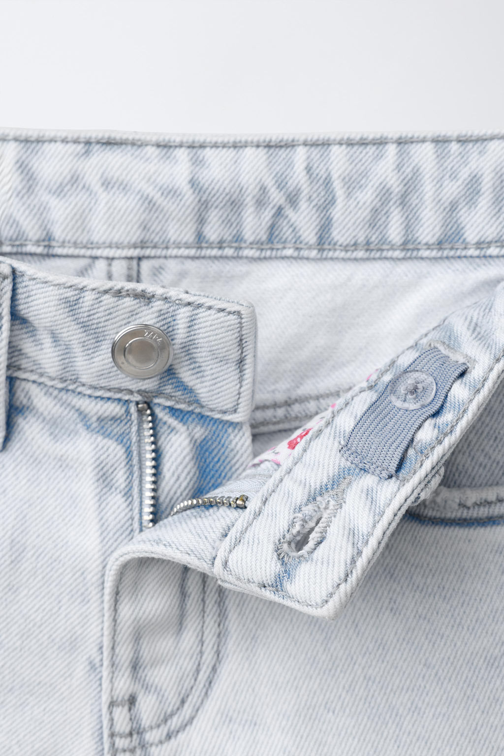 BERMUDA DENIM ESTRELLAS ESTAMPADO FLORES / Azul claro - Zara фото 3