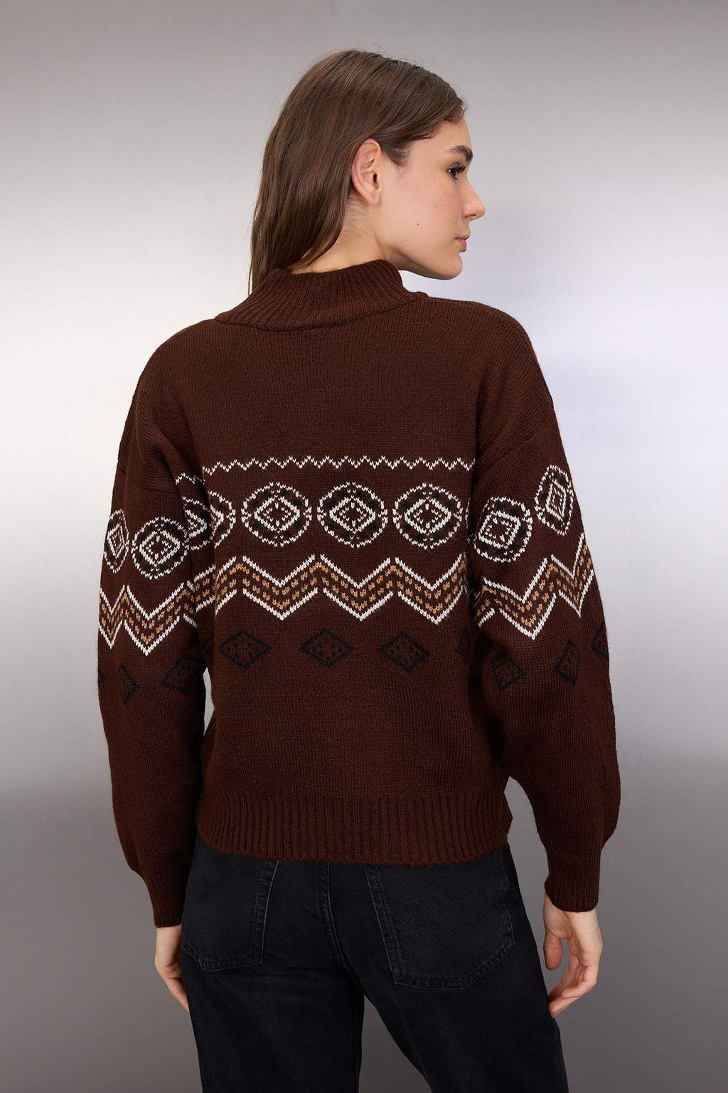 Kahverengi Yumusak Dokulu Etnik Detayl? Dik Yaka Triko Kazak TWOAW26KZ00214 - Trendyolmilla фото 4