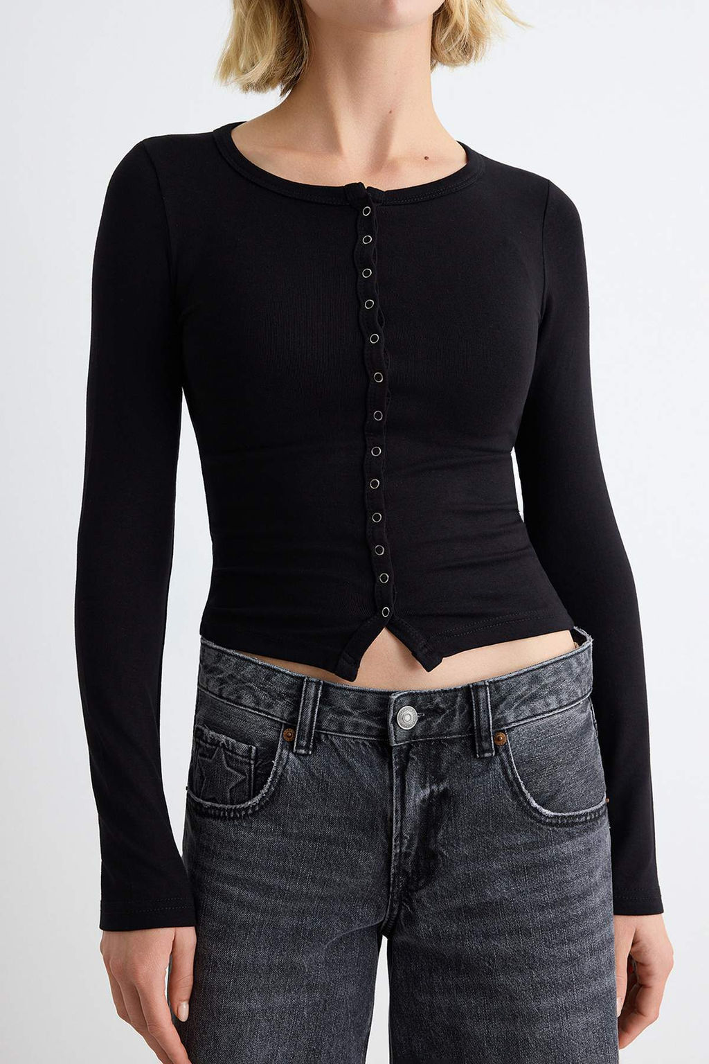 Siyah-Ekru D_z Fitted Bisiklet Yaka Crop/K_sa __t__tl_ Viskon Ribana _rme Bluz TWOAW27BZ00049