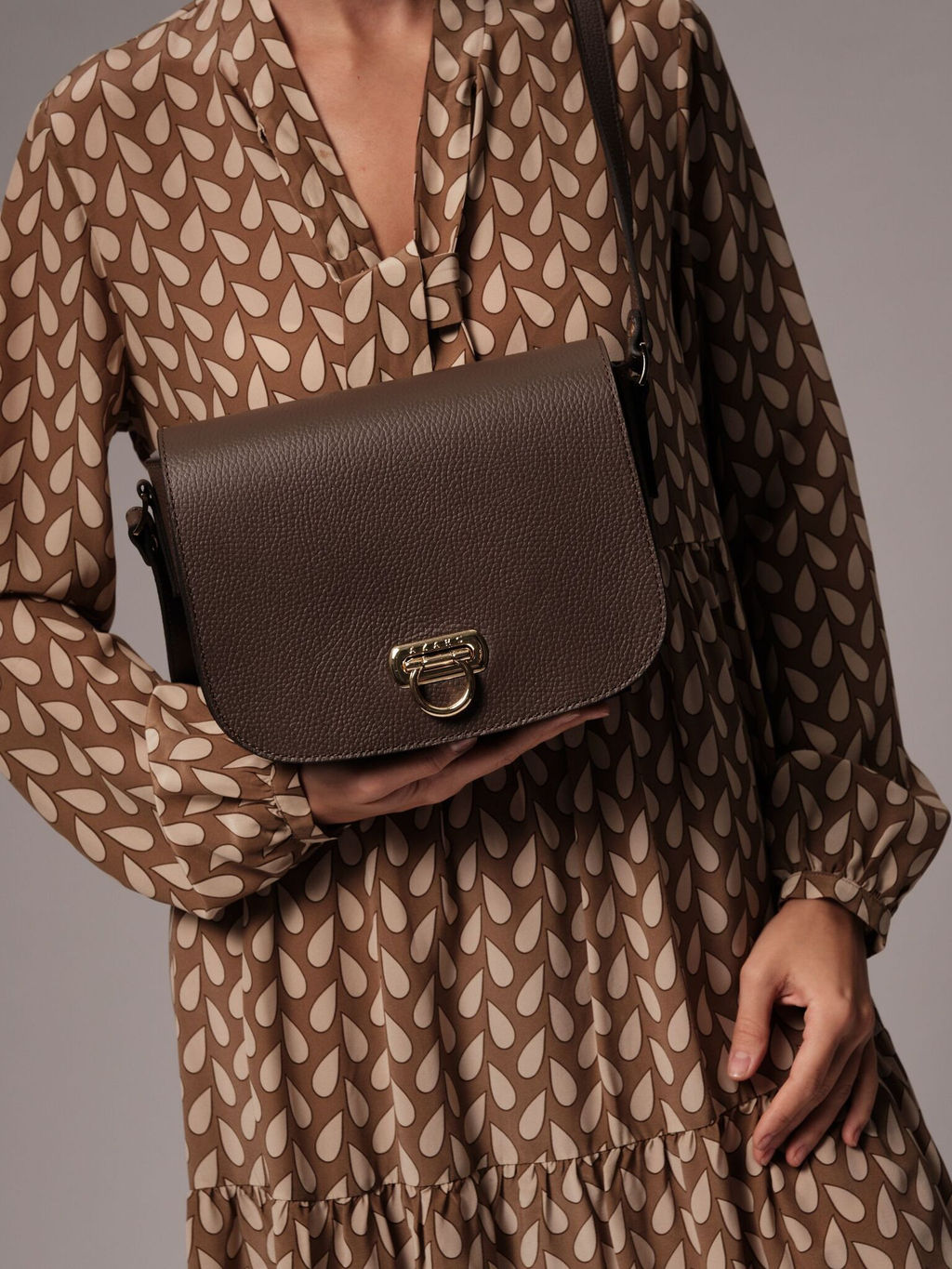 Сумка на плечо кросс-боди Azaro 31034 коричневый торф