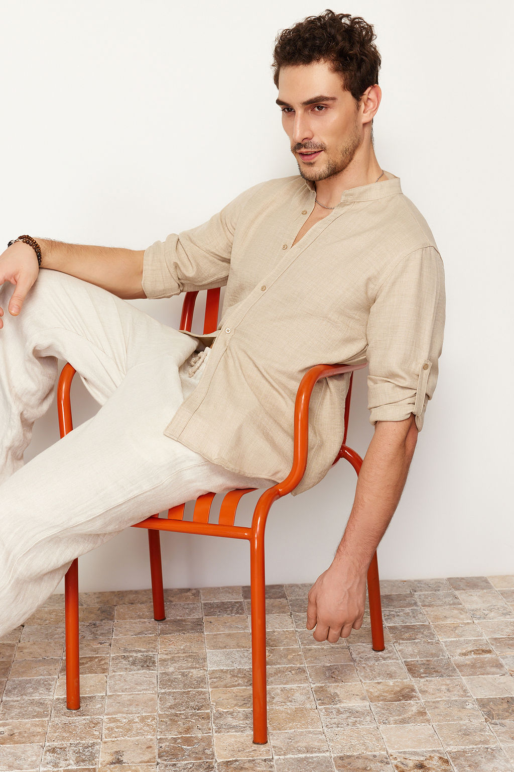 TRENDYOL MAN Tas Slim Fit Hakim Yaka Rahat Keten Gorunumlu Gomlek TMNSS24GO00031 - Trendyolmilla фото 2