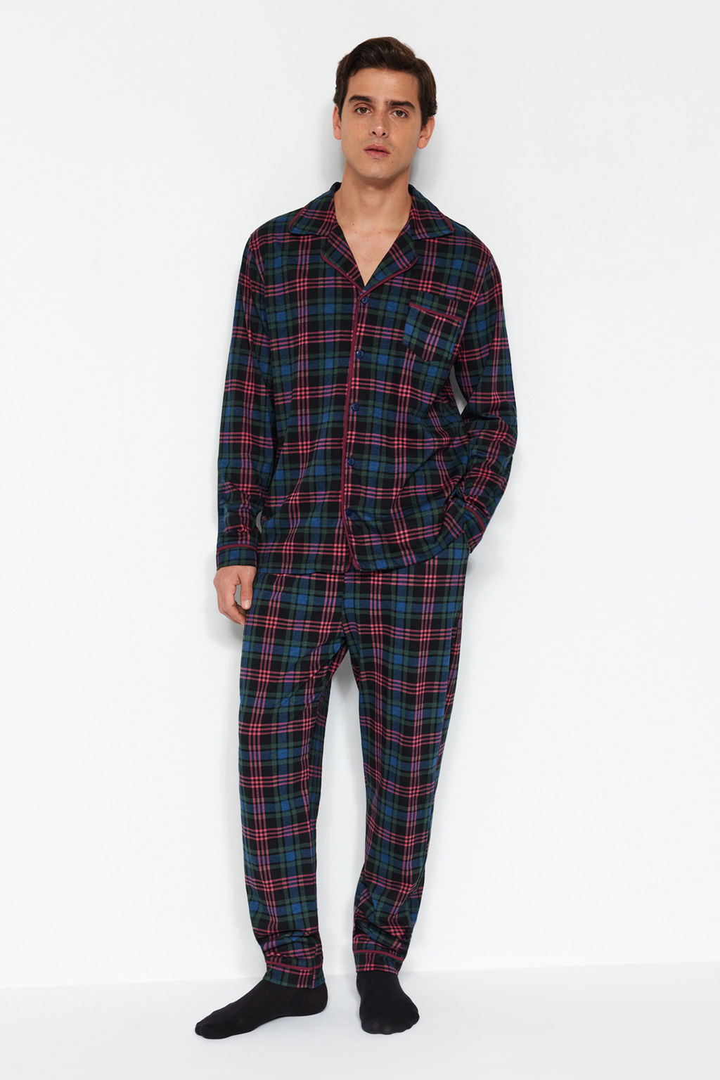 TRENDYOL MAN Lacivert Regular Fit Ekose Orme %100 Pamuk Pijama Tak?m? TMNAW24PT00026