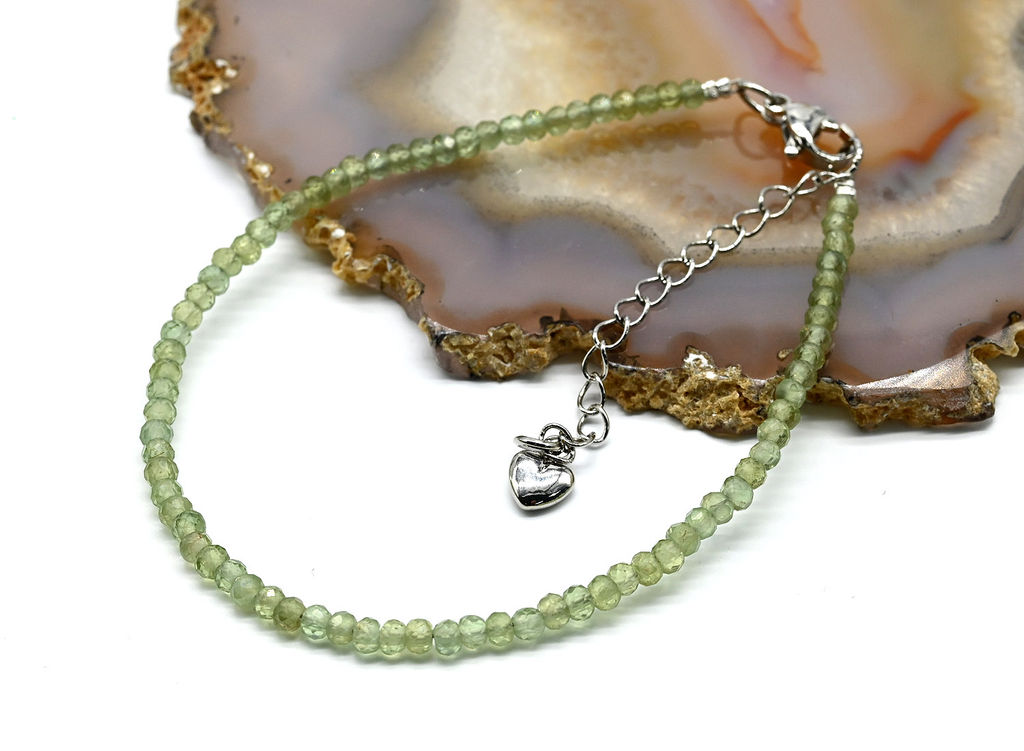 Браслет из граната зеленого рондель гр.3*2мм, 18см