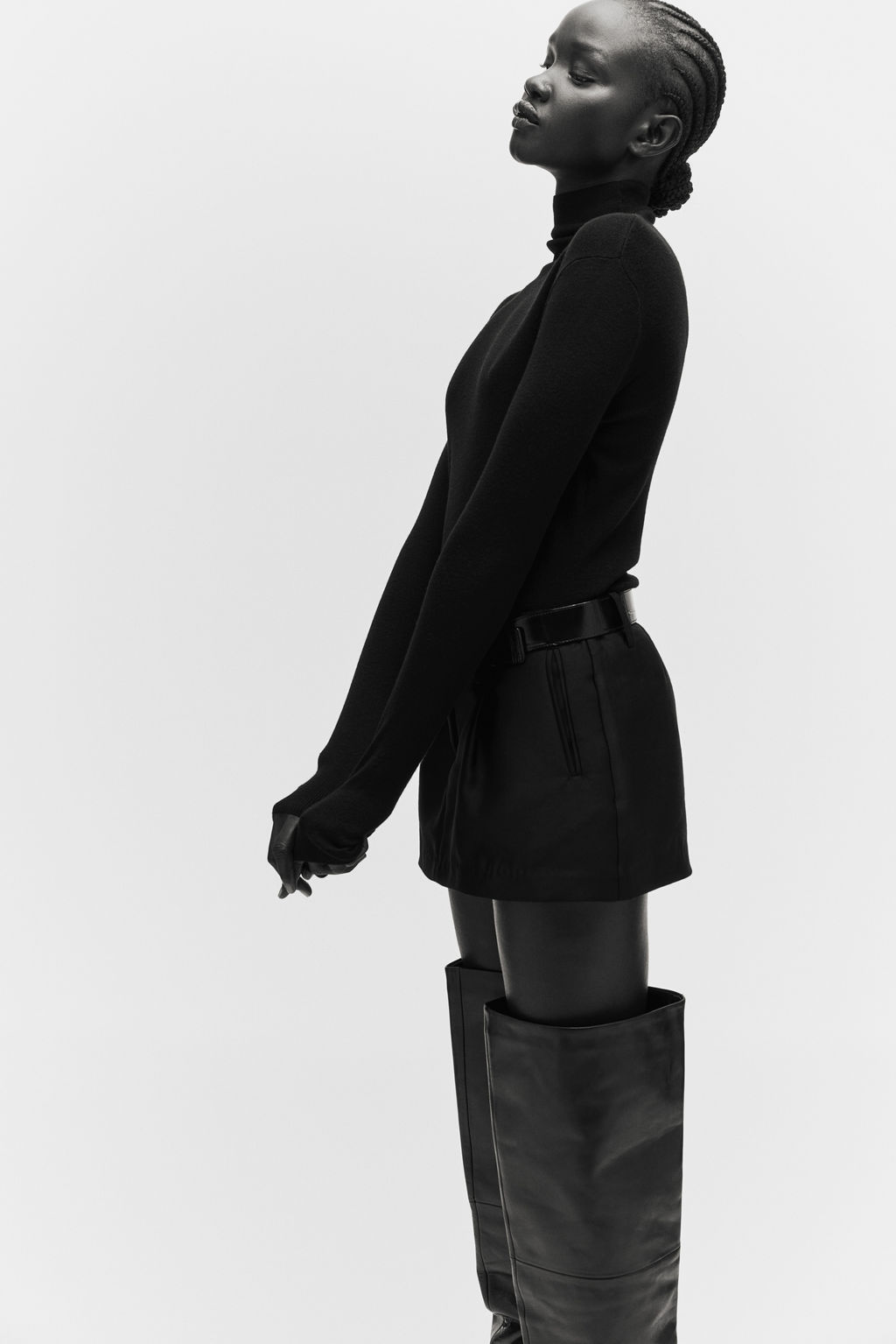 Top de punto fino con cuello perkins - H&m фото 4