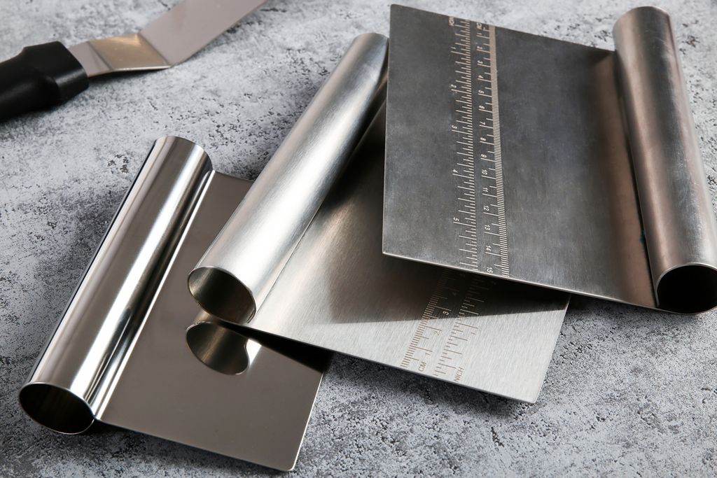 S-CHIEF SHF-0083 Кондитерский скребок металл 15*11,5 см 1 шт с разметкой  фото 4