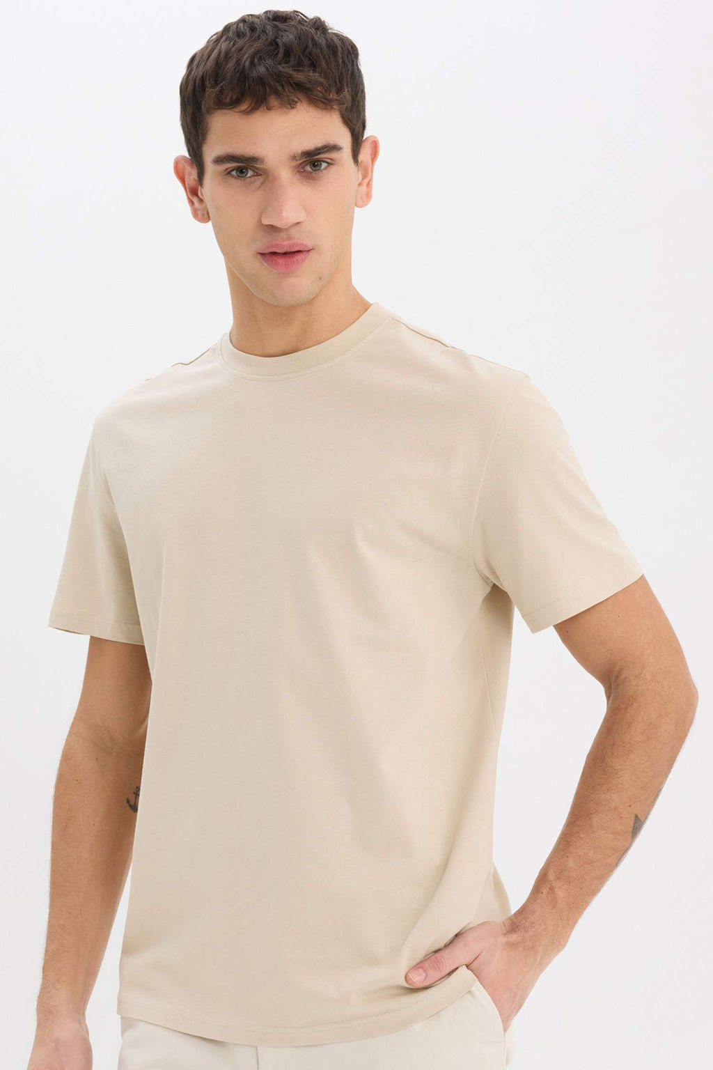 New Regular Fit Bisiklet Yaka Basic Duz K?sa Kollu Tisort - Defacto фото 4