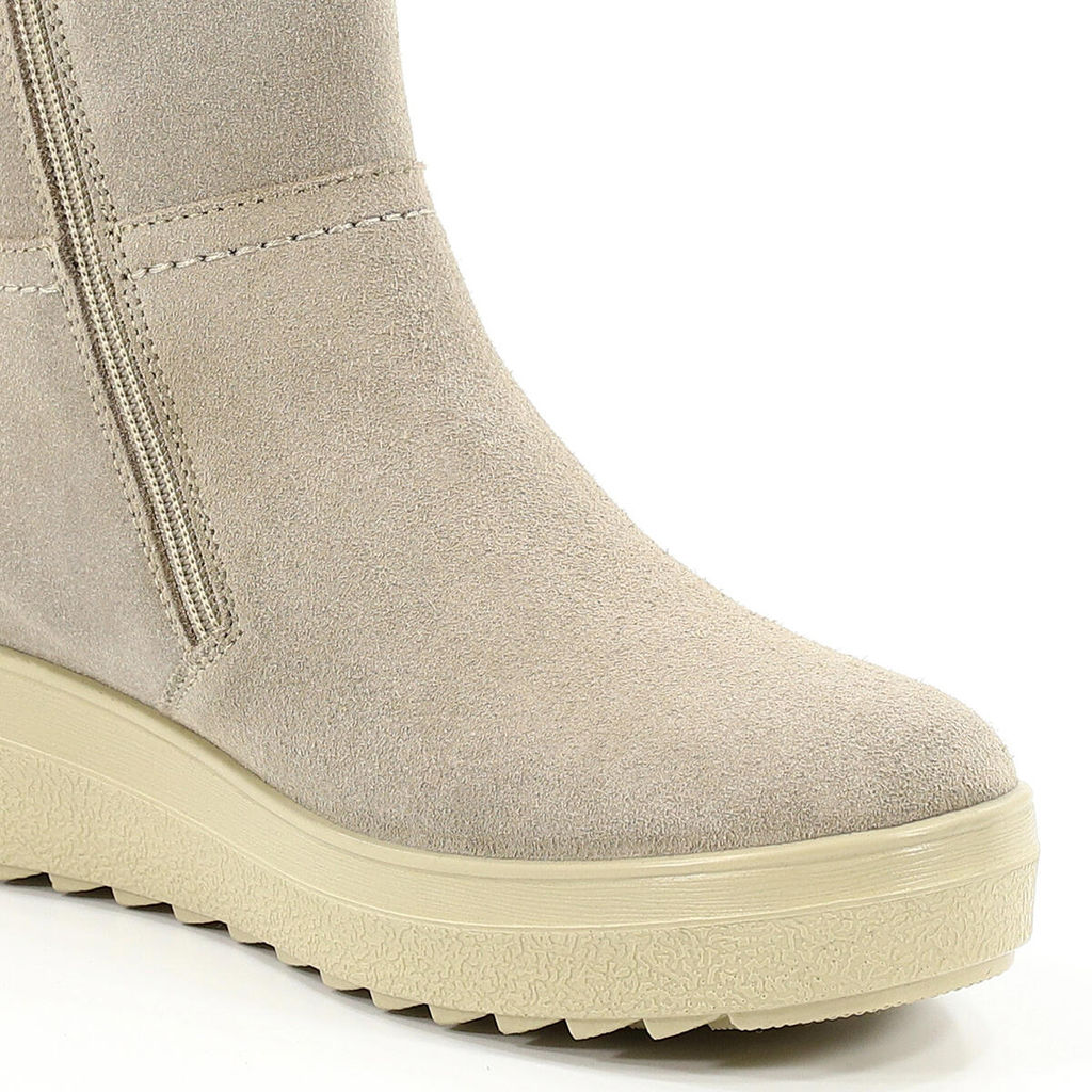 Полусапожки женские