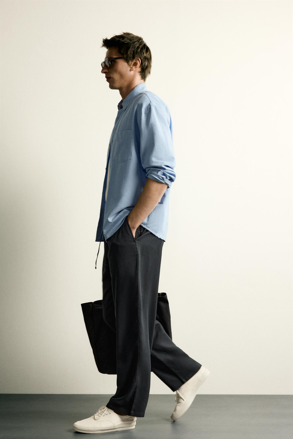 PANTAL?N RELAXED FIT 100% LYOCELL / Negro - Zara фото 6