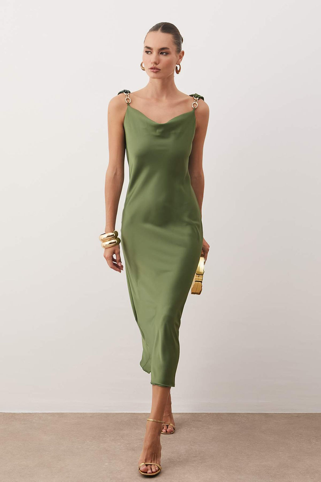 Yesil Duz Aksesuar Detayl? Dokuma Saten Maxi Party Elbise TPRAW26EL00120