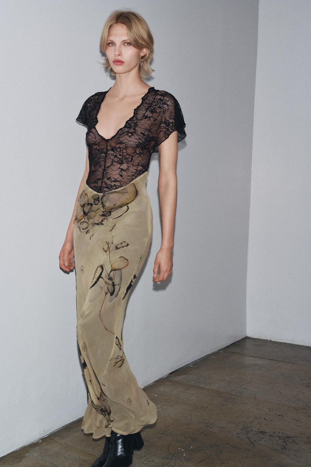 BEADED LACE PRINT DRESS