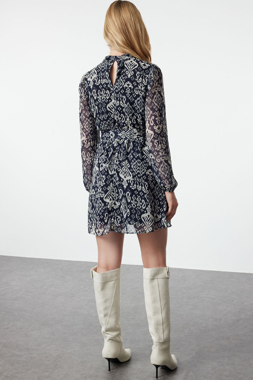 Lacivert Kusakl? Etegi Volanl? Boho Astarl? Sifon Mini Dokuma K?sl?k Elbise TWOAW24EL00665