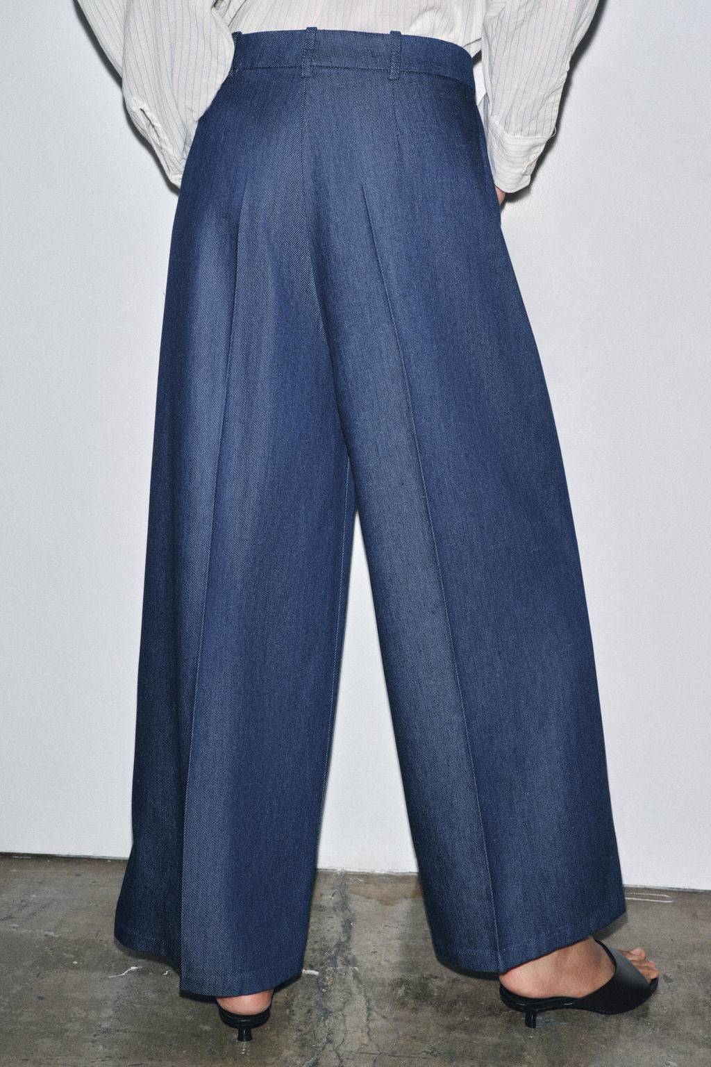 LIMITED EDITION HIGH-WAIST TROUSERS