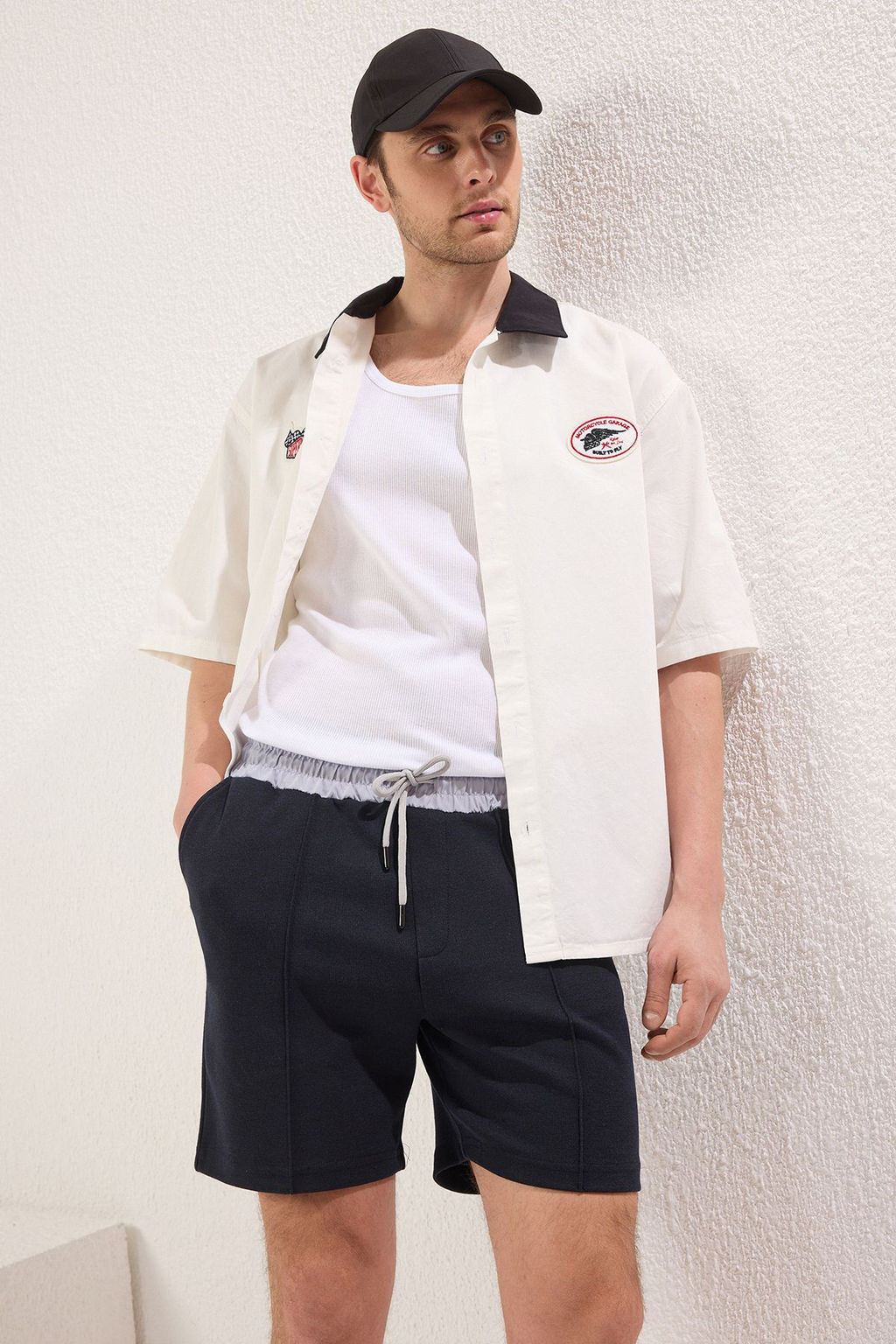 TRENDYOL MAN Lacivert Regular/Normal Kesim Kumas Mix Dokulu Pike Sort & Bermuda TMNSS25SR00029 - Trendyolmilla фото 2