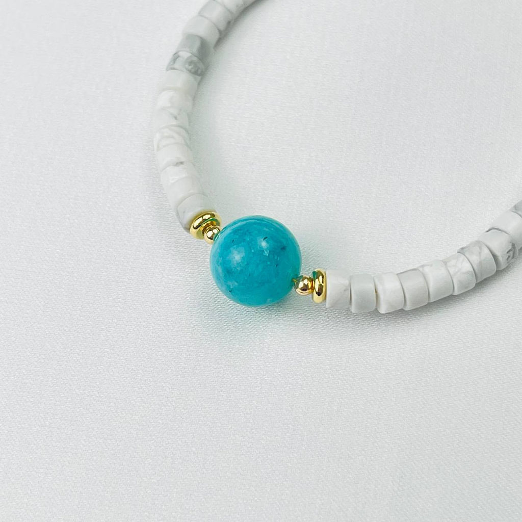 Браслет из Говлита и Амазонита 18,5 см +