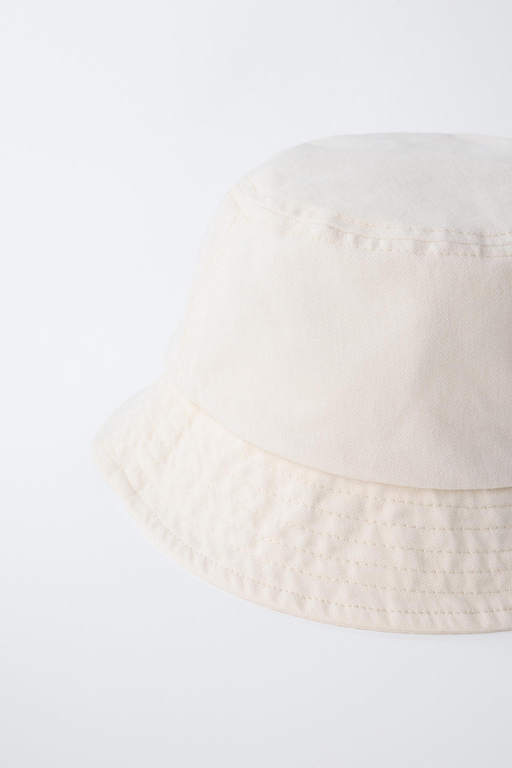 GORRO BUCKET COSTURAS / Crudo / Vigor? - Zara фото 3