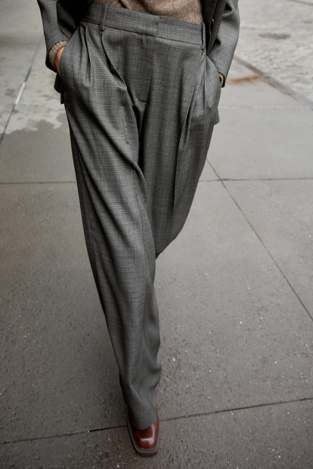 WIDE-LEG TROUSERS WITH DARTS - Zara фото 4