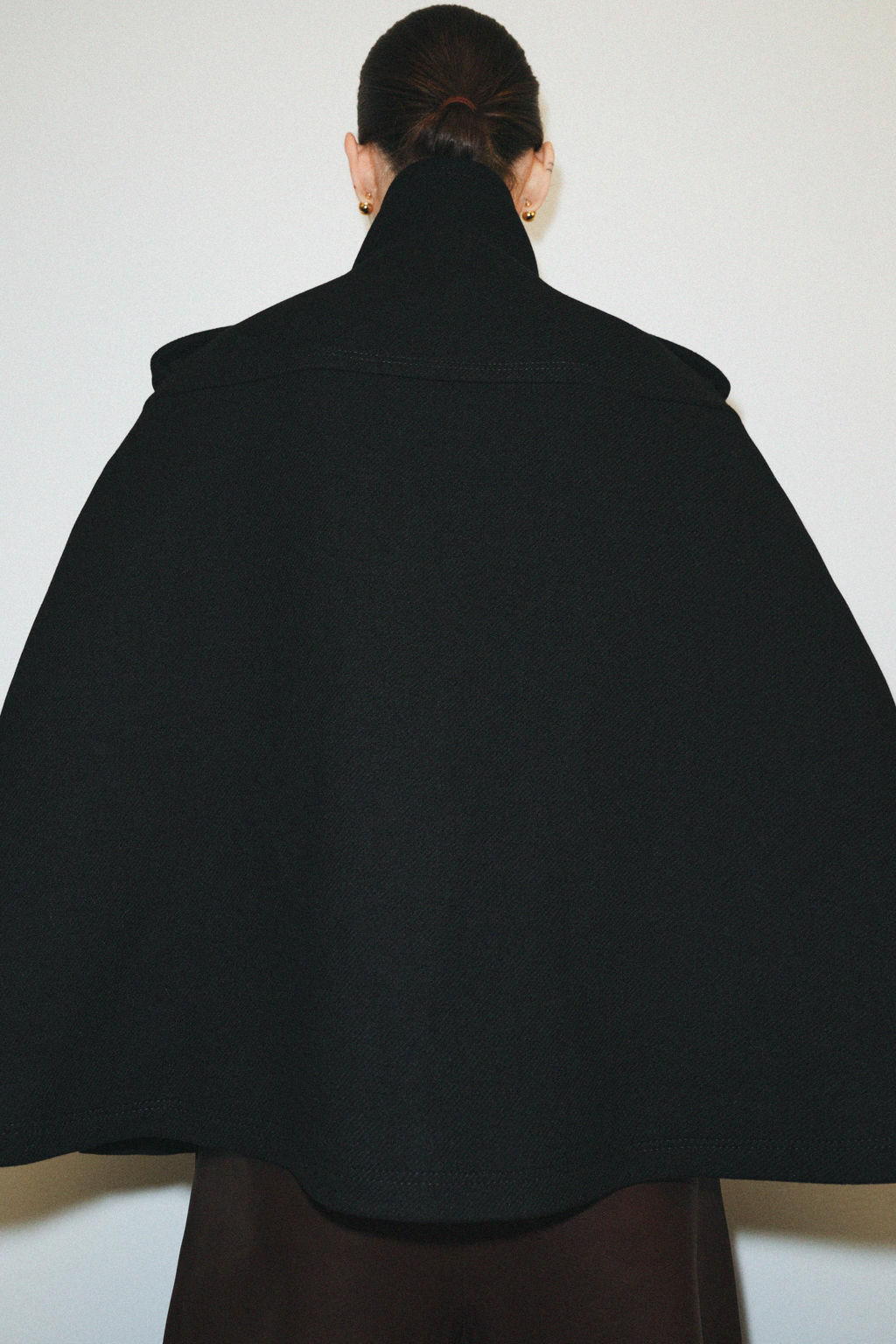 WOOL BLEND CAPE WITH METAL BUTTONS ZW COLLECTION - Zara фото 3