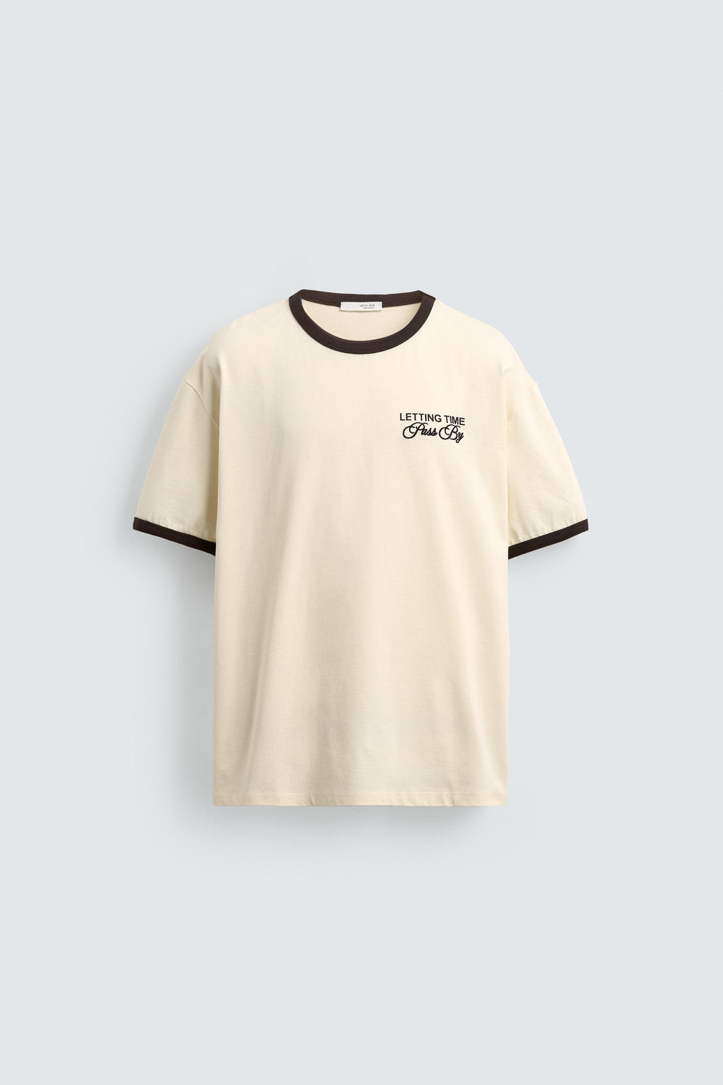 CAMISETA RIB TEXTOS CONTRASTE / Amarillo claro
