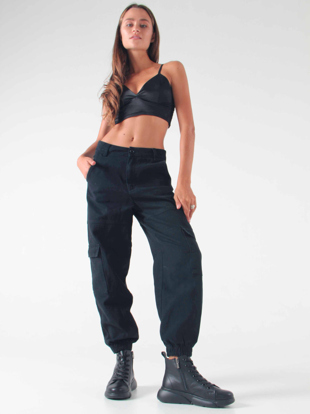 Ботинки 213.ariyabl. black/Байка