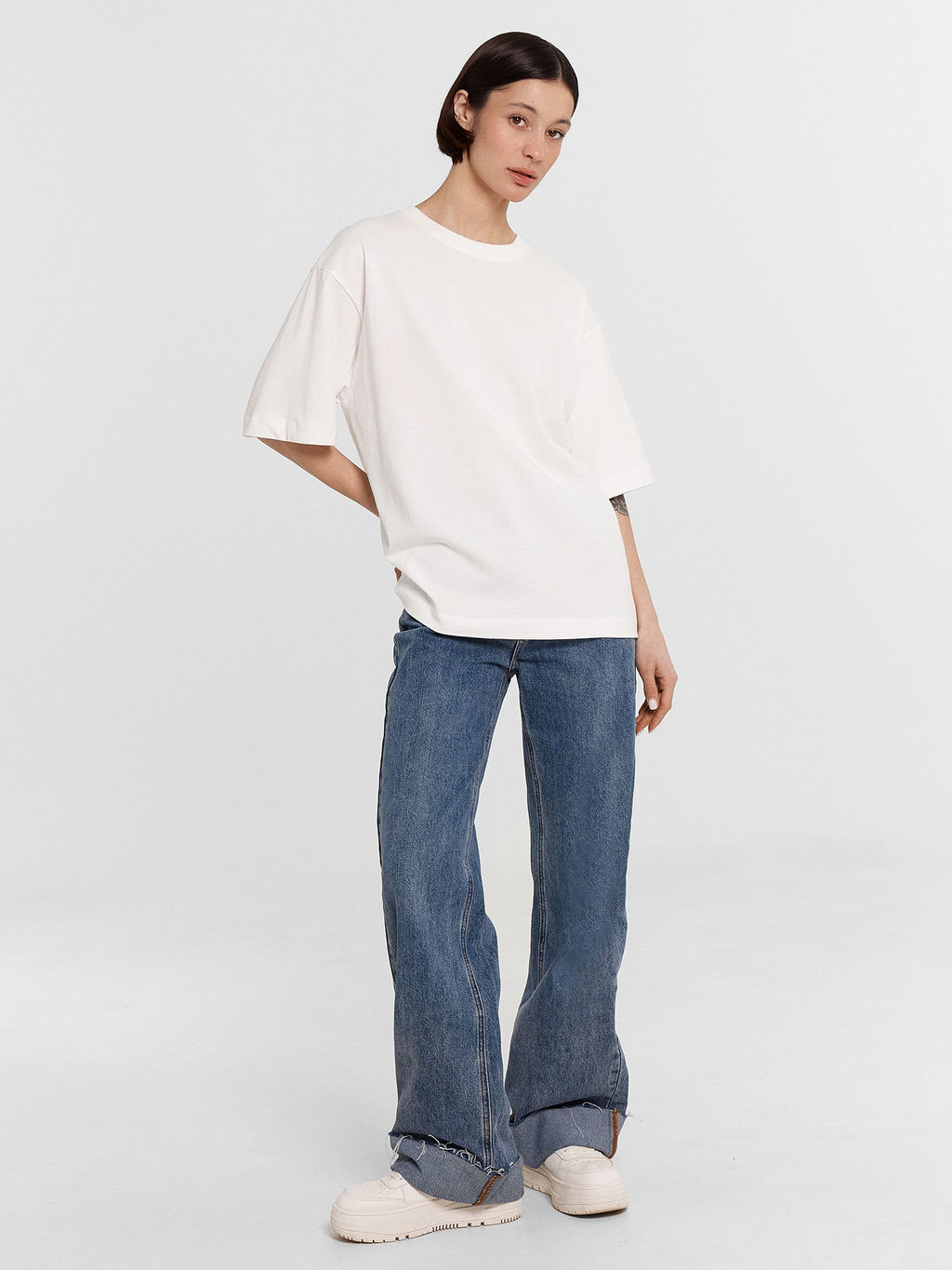 Футболка женская белая оверсайз белый 112950 - Mark formelle фото 3