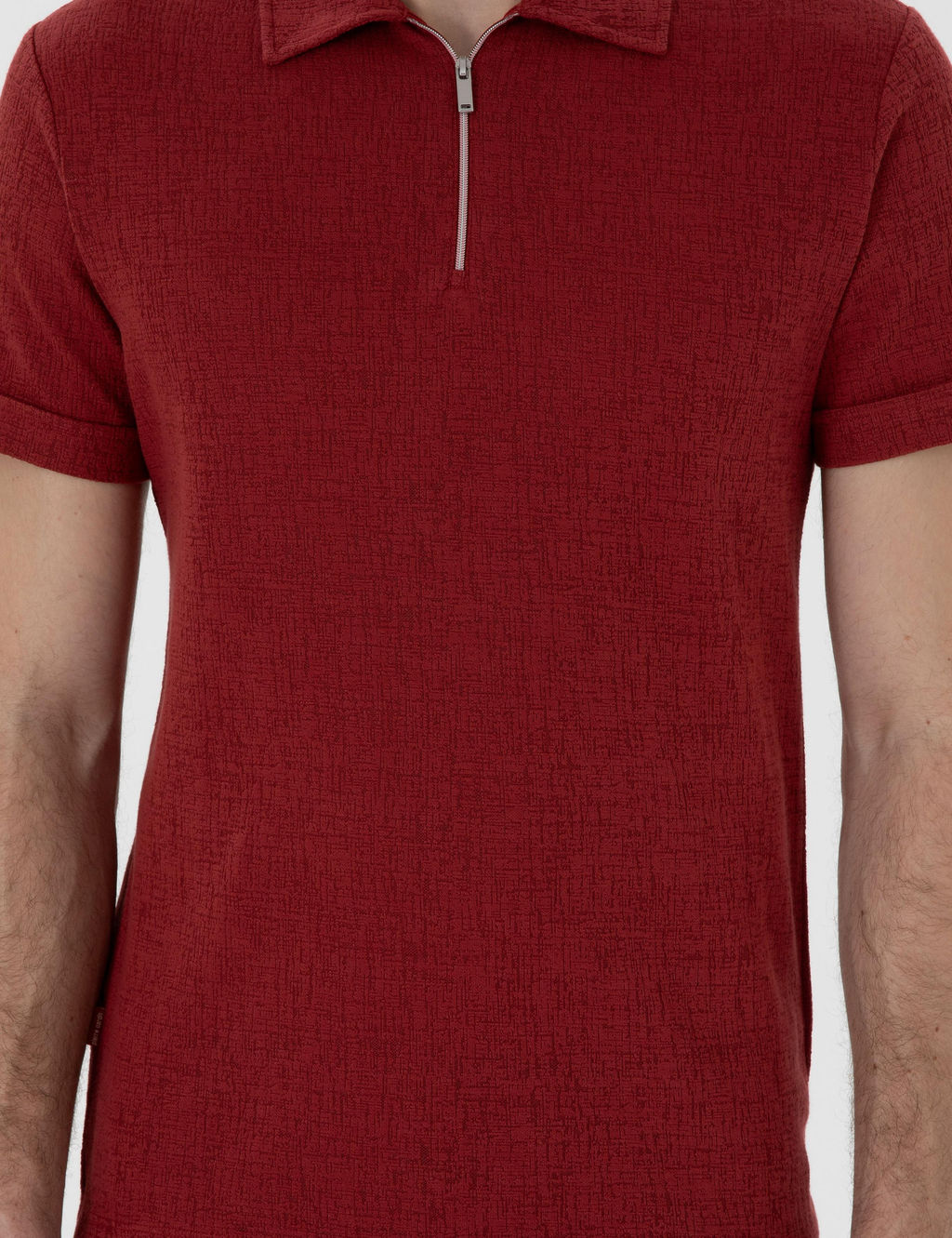 Nar _i_e_i Slim Fit Ti__rt