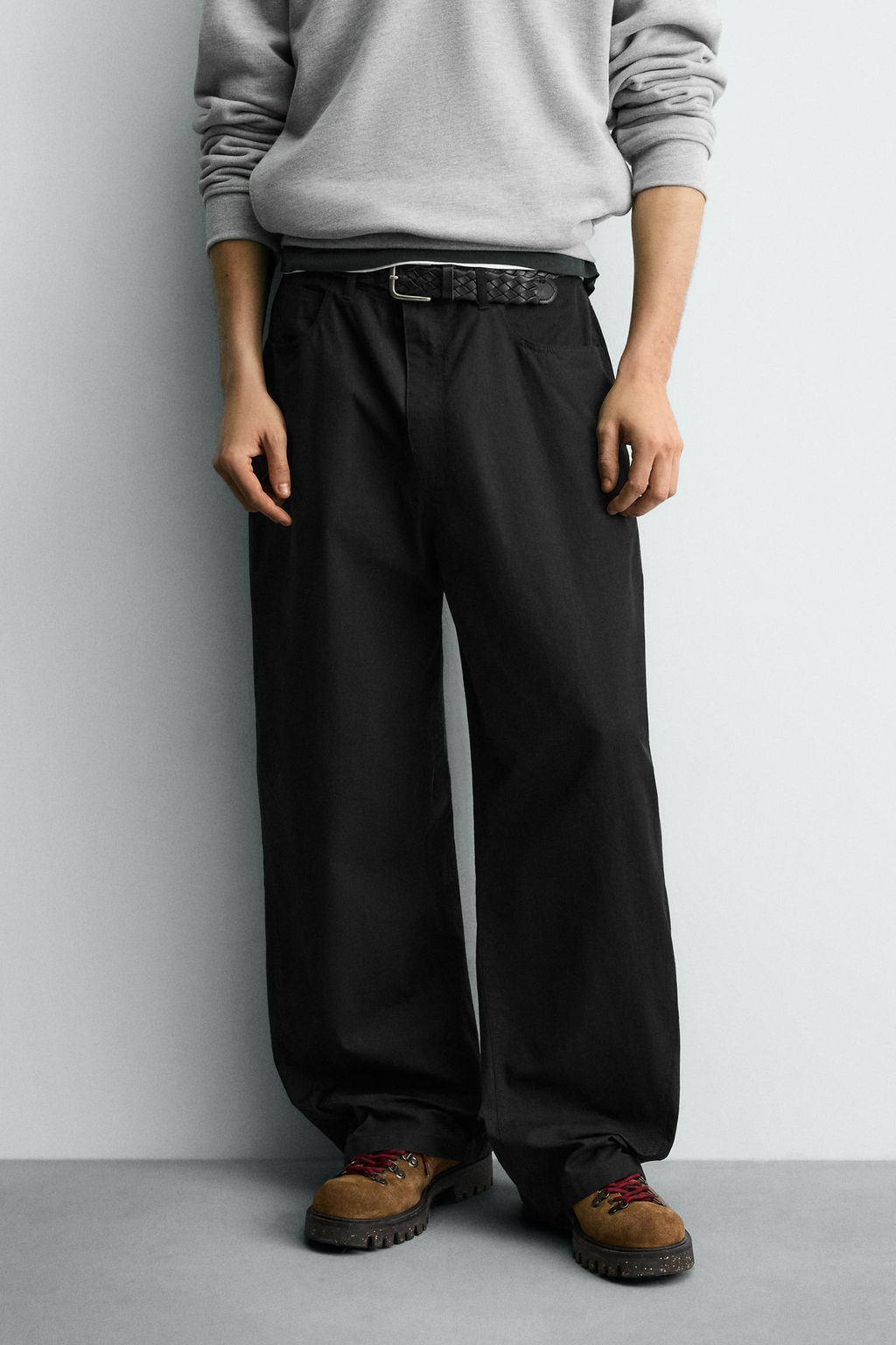 PANTAL?N CURVED FIT / Negro - Zara фото 2