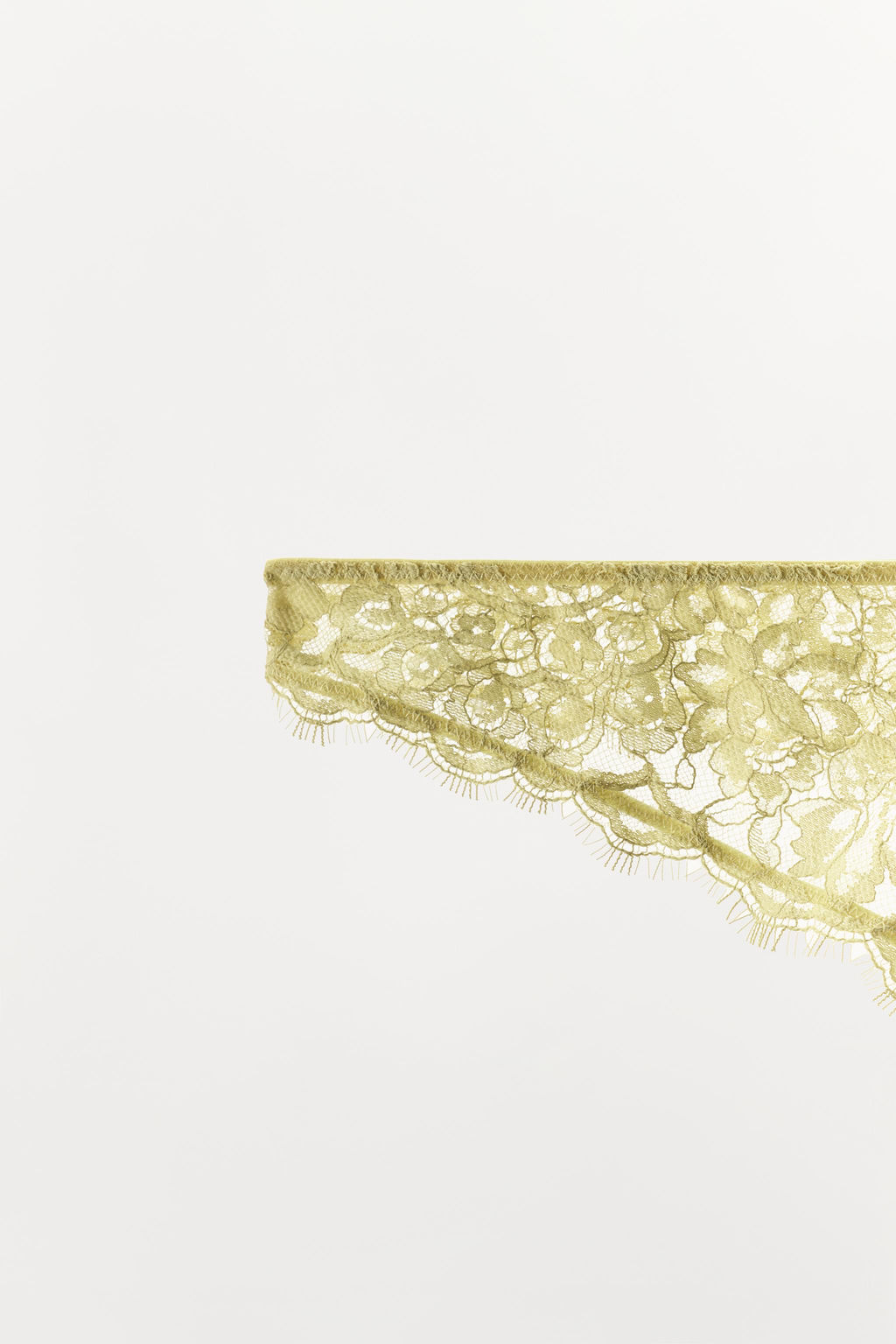 TANGA ENCAJE / Amarillo - Zara фото 4