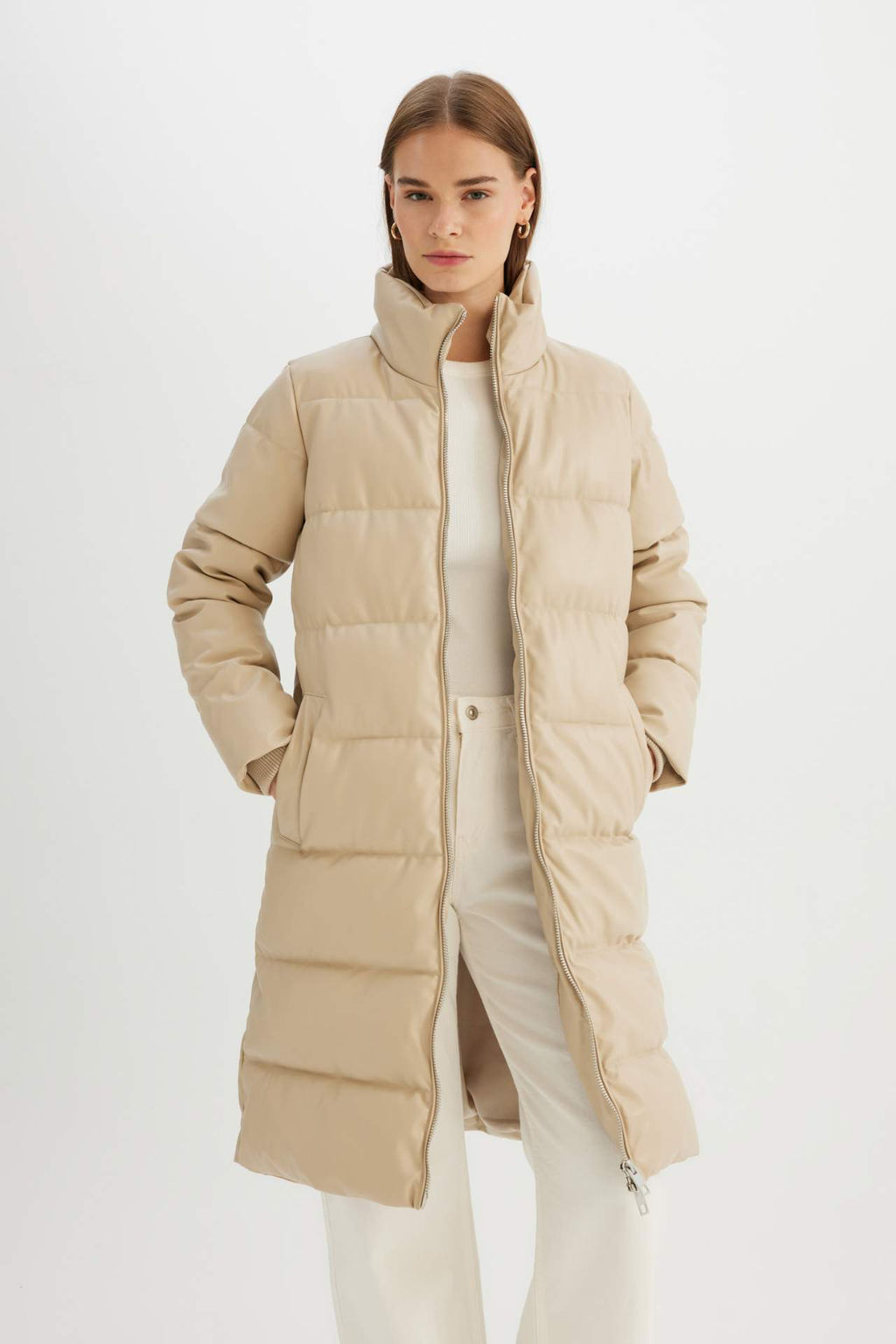 Su Itici Uzun Sisme Mont Parka Oversize Genis Kal?p Dik Yaka Fermuarl? Suni Deri - Defacto фото 2