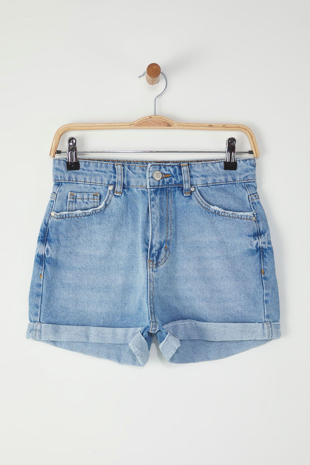 Mavi Yuksek Bel Paca Katlamal? Mini Denim Sort TWOSS25SR00170