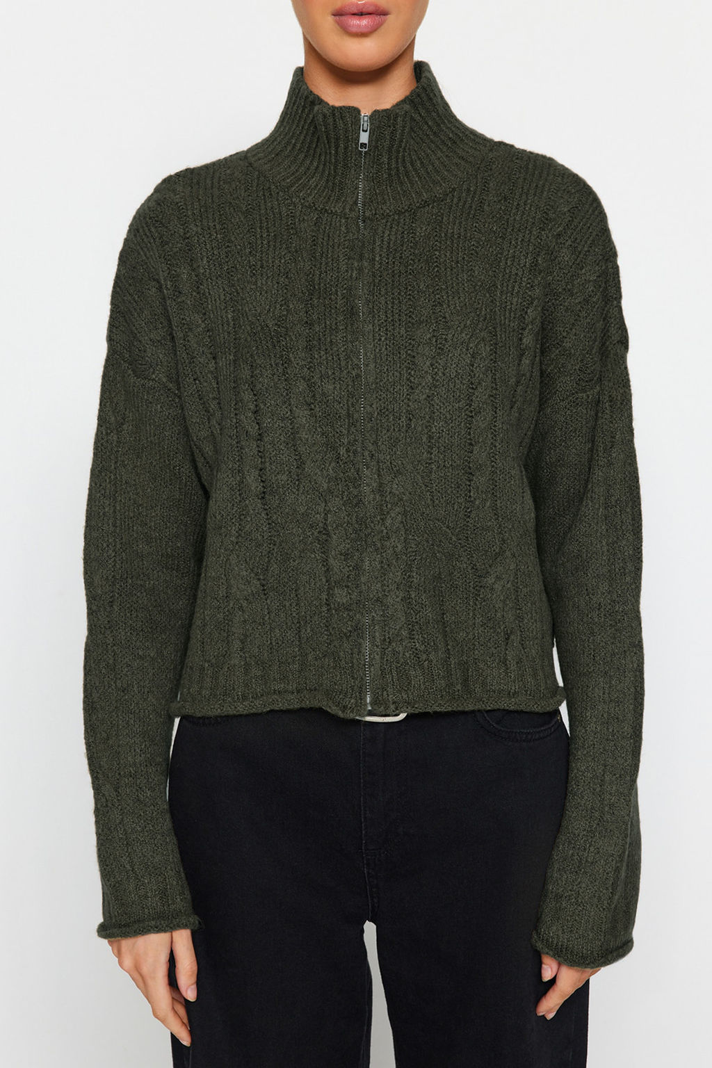 Haki Crop Yumusak Dokulu Fermuarl? Sac Orgulu Triko H?rka TWOAW24HI00202