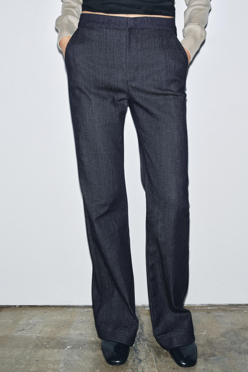 ZW COLLECTION FLARE MID-RISE JEANS - Zara фото 2