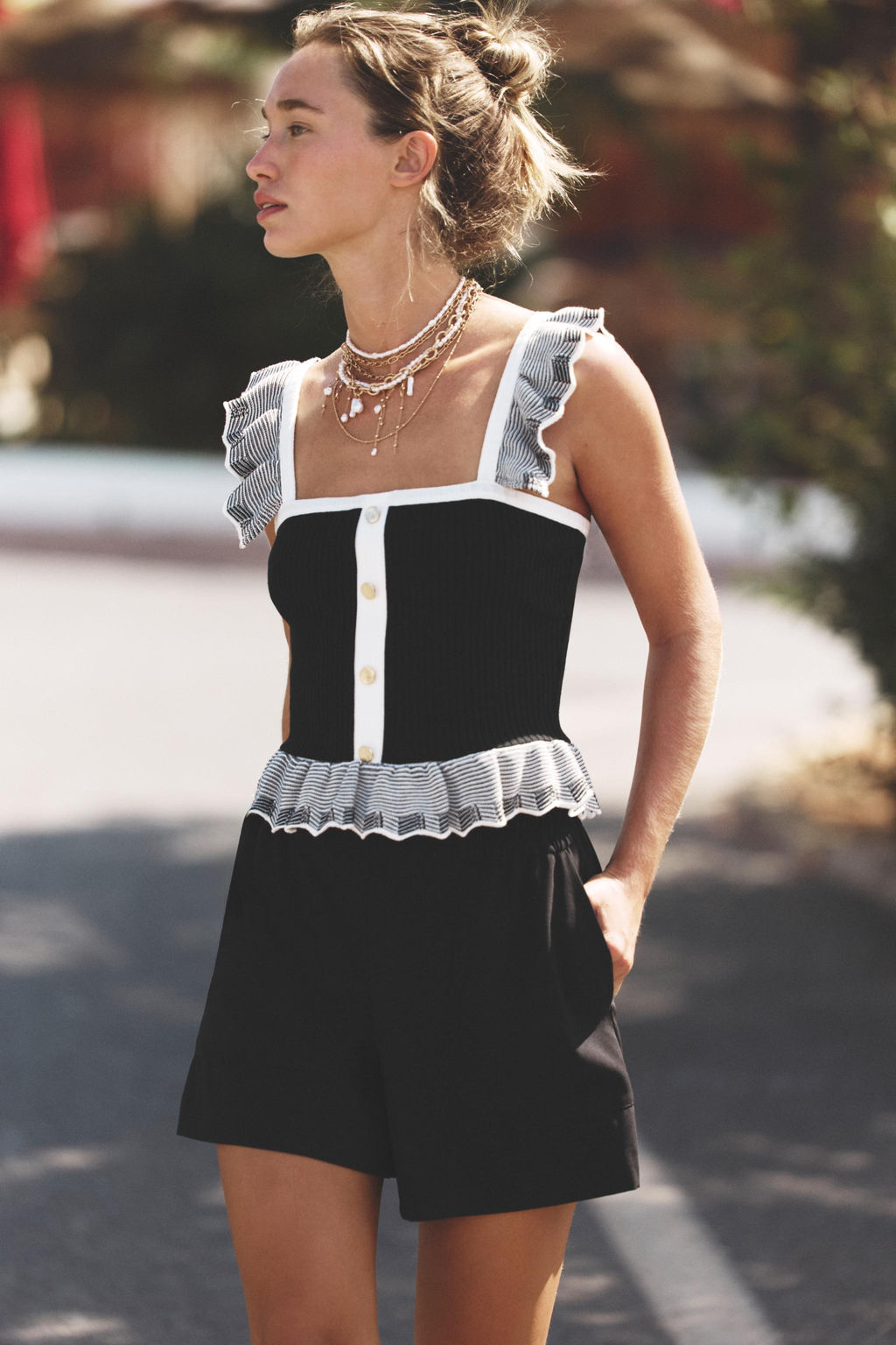 RIBBED KNIT TOP