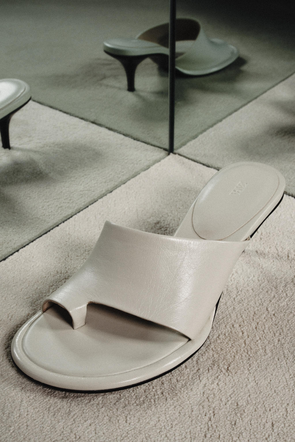 SANDALIA TAC?N PIEL LIMITED EDITION / Blanco - Zara фото 3