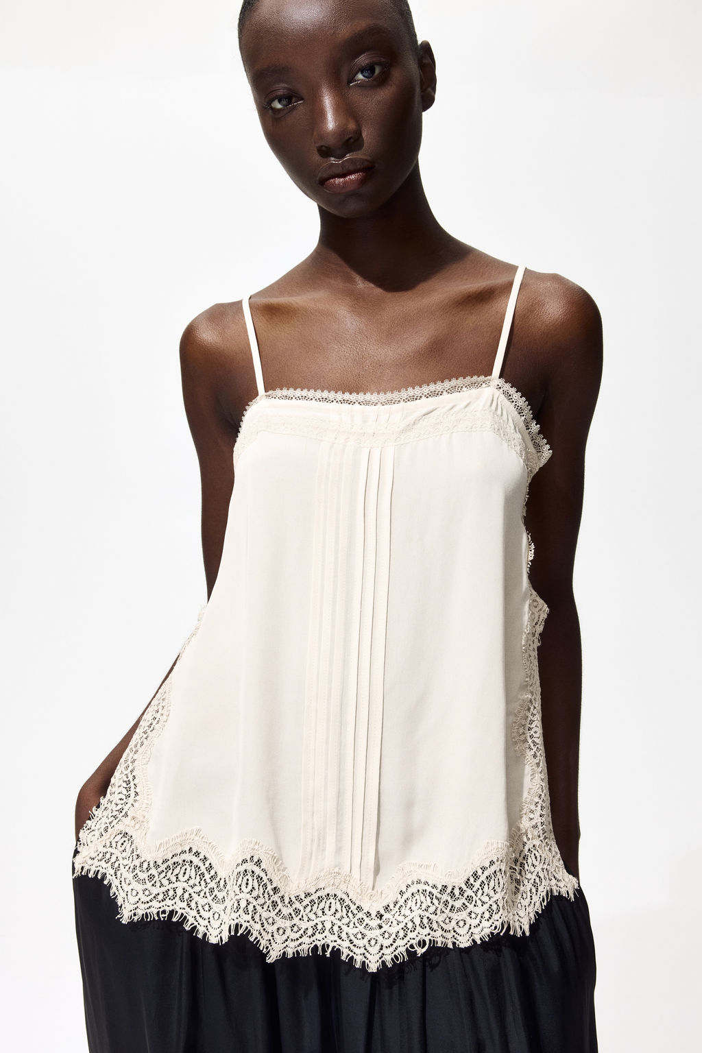 Top de tirantes con ribetes de encaje - H&m фото 6