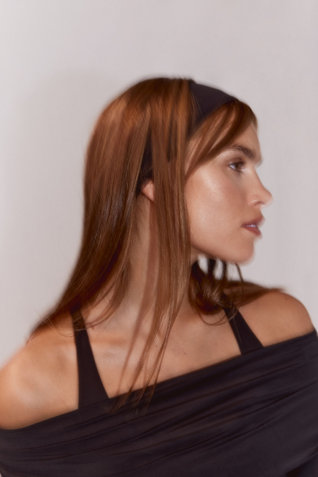 Top de deporte off-the-shoulder - H&m фото 5