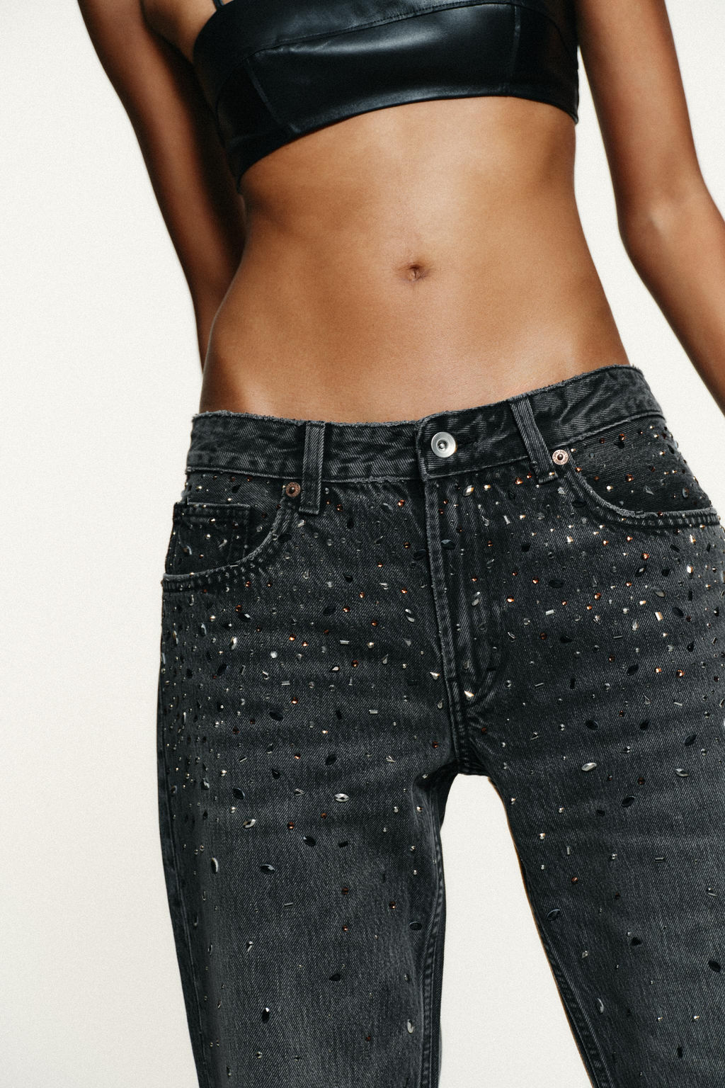TRF LOW-RISE RHINESTONE STRAIGHT JEANS - Zara фото 9