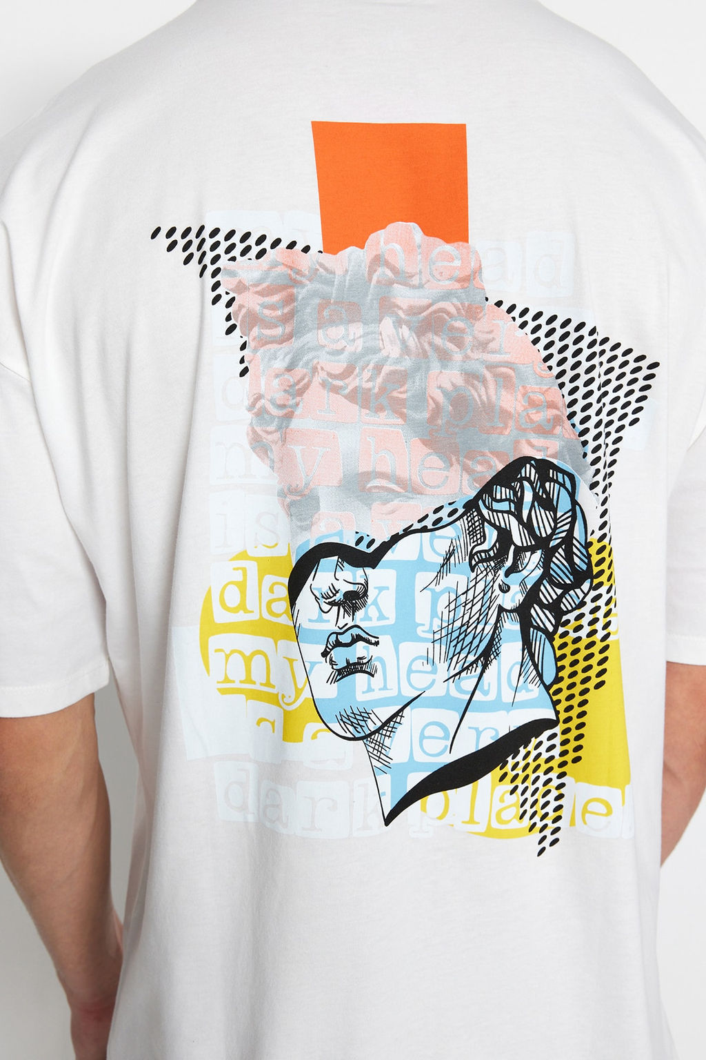 TRENDYOL MAN Siyah Oversize/Genis Kesim Sanatsal S?rt Bask?l? Orme T-Shirt TMNSS23TS00151 - Trendyolmilla фото 17