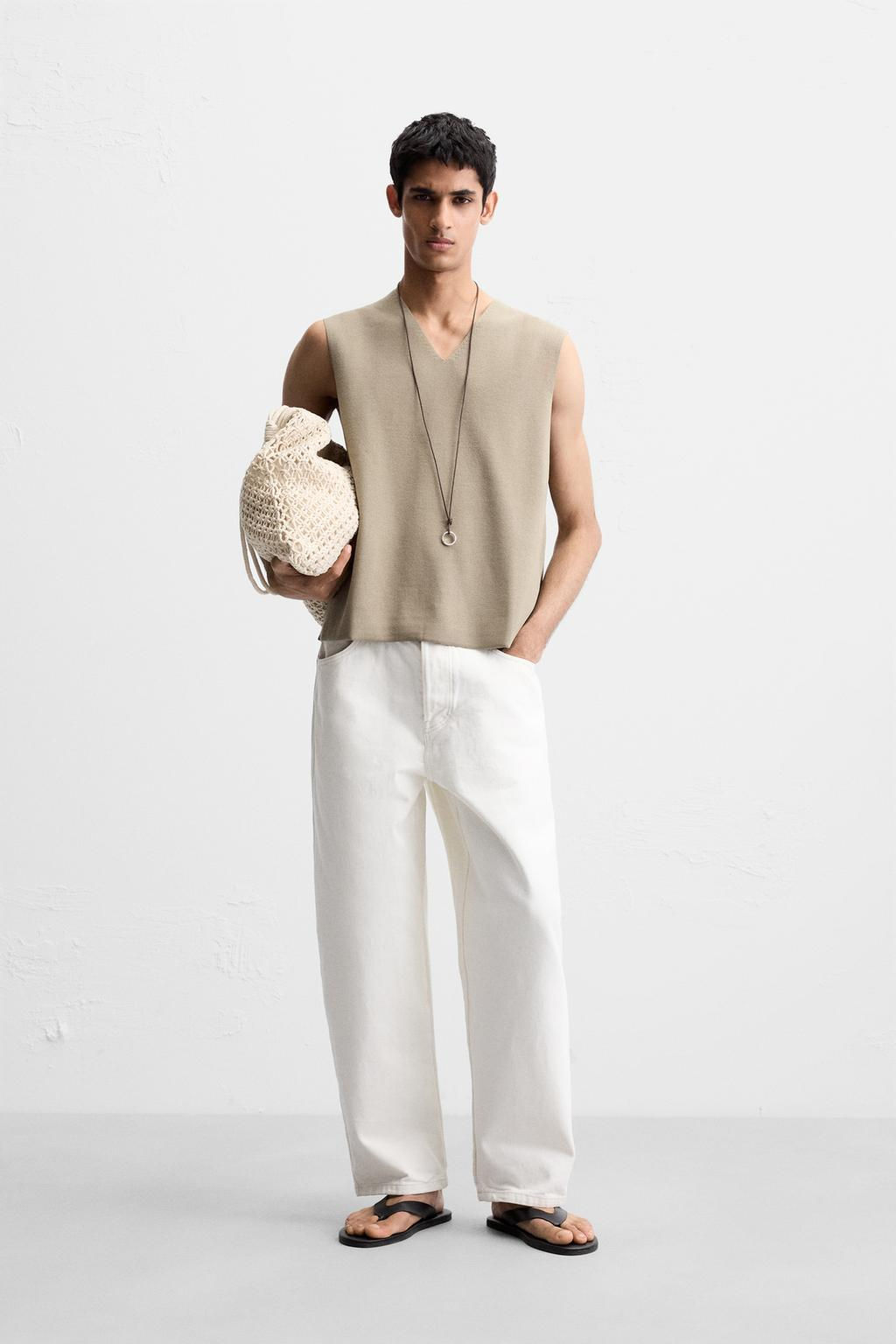 RELAXED FIT KNIT WAISTCOAT
