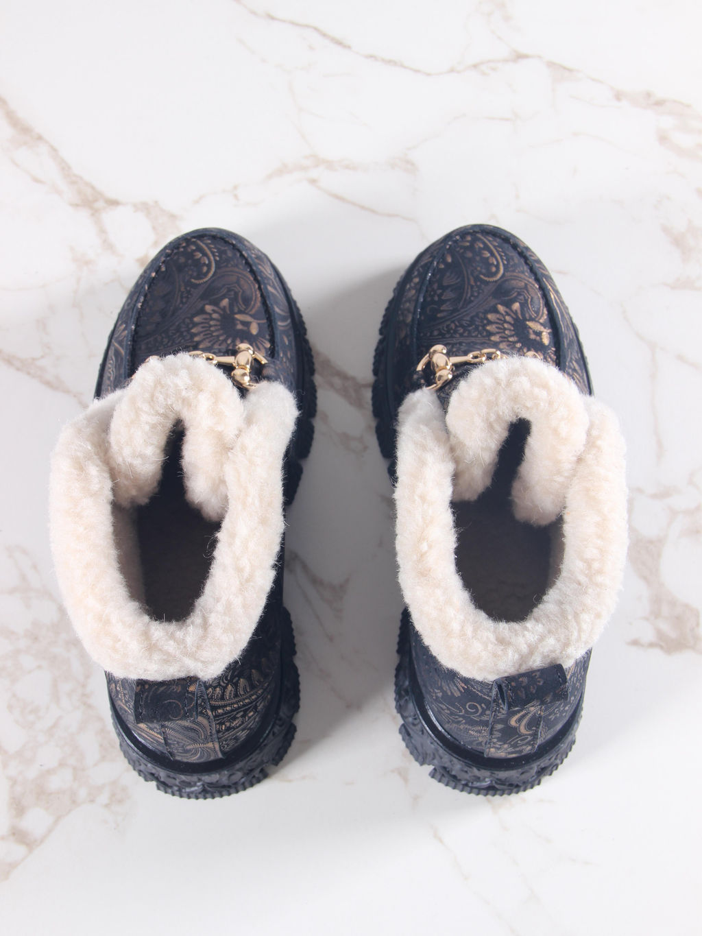 Ботинки 307.PODYUM141 bl.Черная грация/шерсть