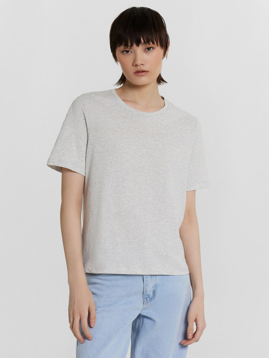Футболка женская серая укороченная серый меланж 4306-А 112998 - Mark formelle фото 2