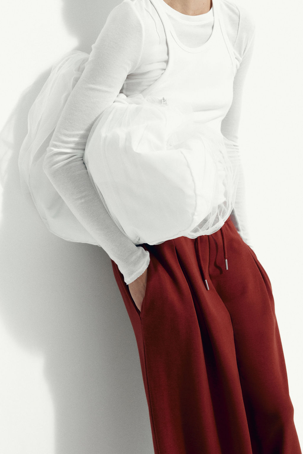 Pantal?n con cord?n de ajuste y pliegue decorativo - H&m фото 8