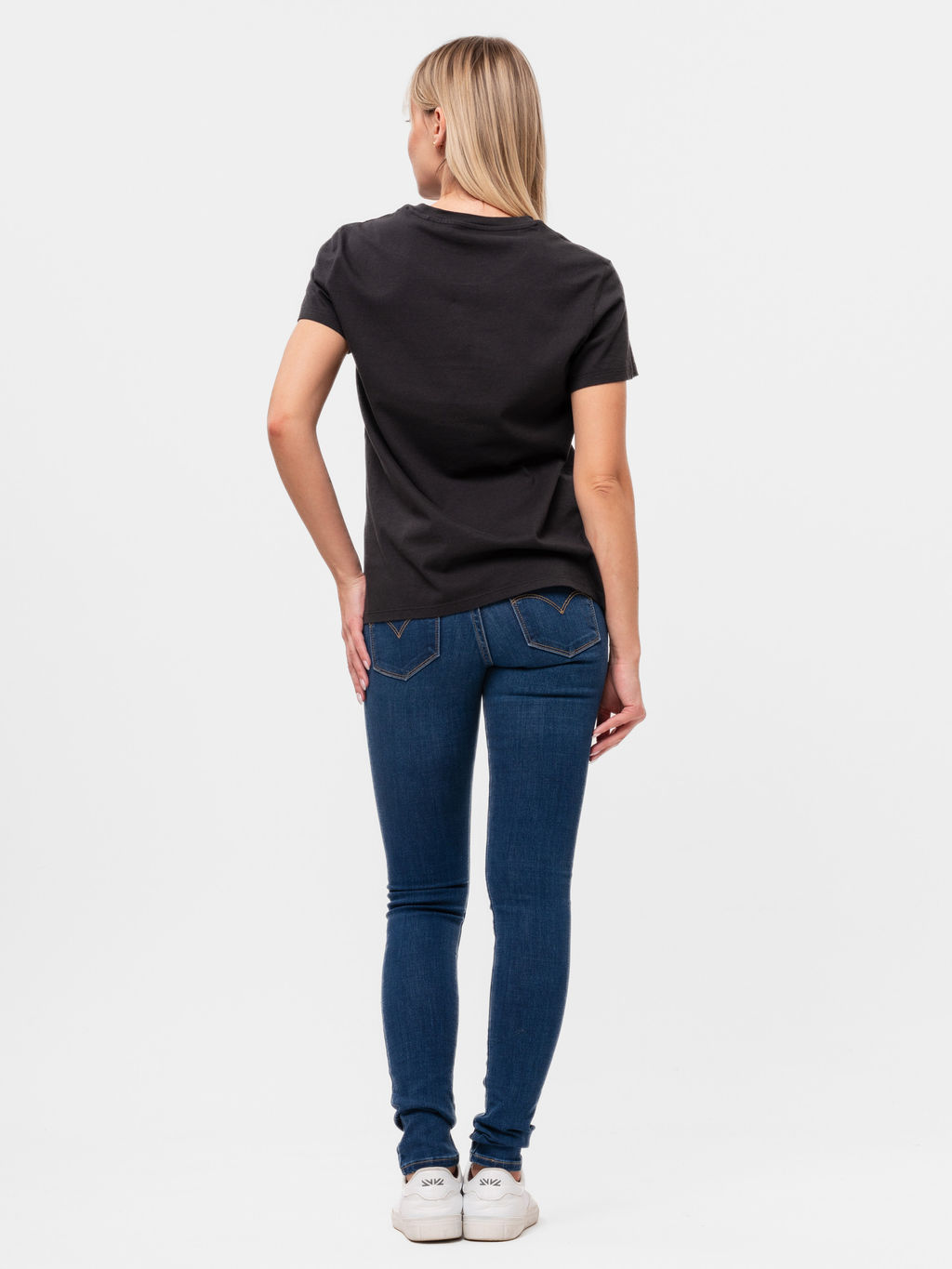 Джинсы женские