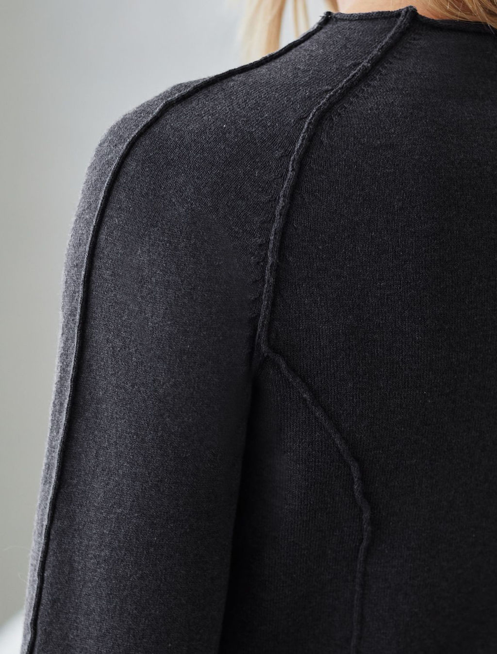 Джемпер тонкой вязки из хлопка с нейлоном