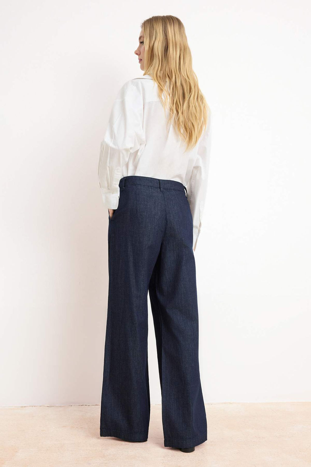 Koyu Mavi DOKUMLU Pile Detayl? Normal Bel %100 Pamuk Wide Leg Jeans TWOSS26JE00027 - Trendyolmilla фото 6