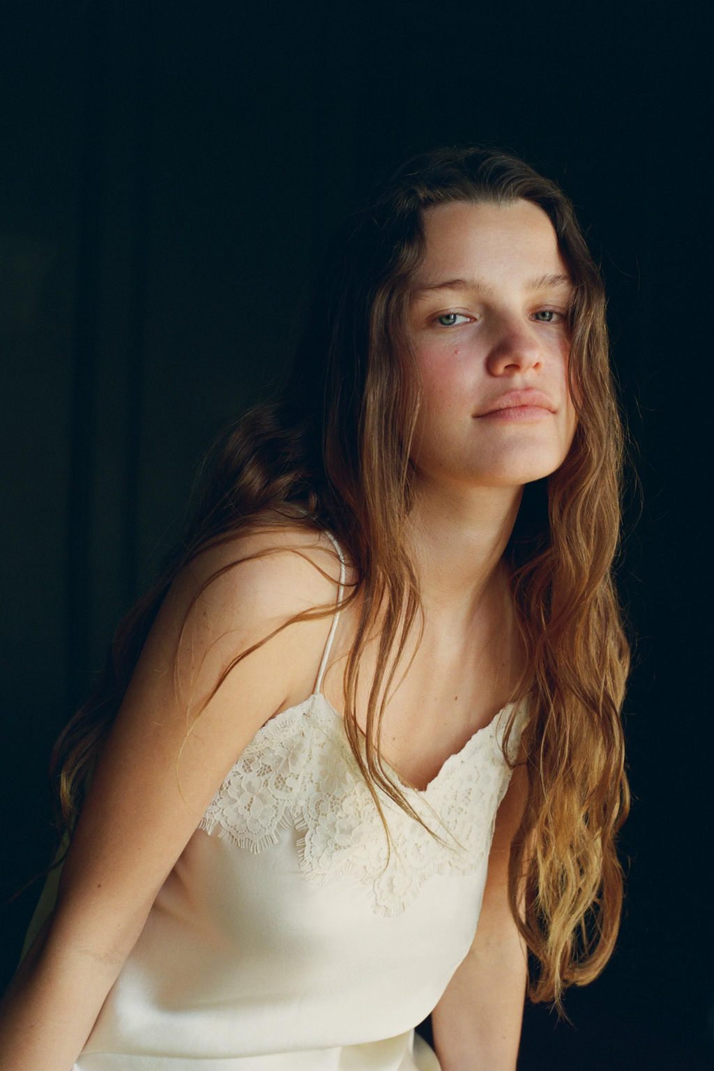 TOP LENCERO MEZCLA SEDA ENCAJE / Crudo - Zara фото 3