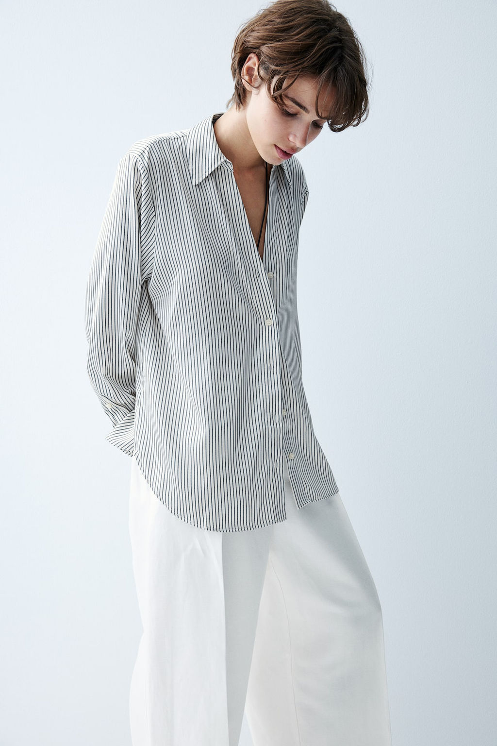 Blusa con escote de pico - H&m фото 2