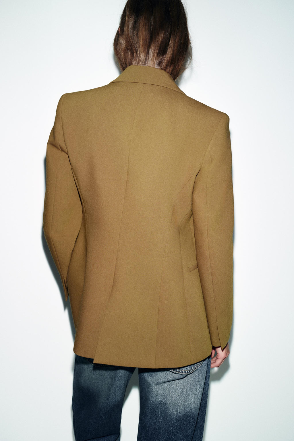 FITTED BLAZER WITH GOLDEN HARDWARE - Zara фото 14